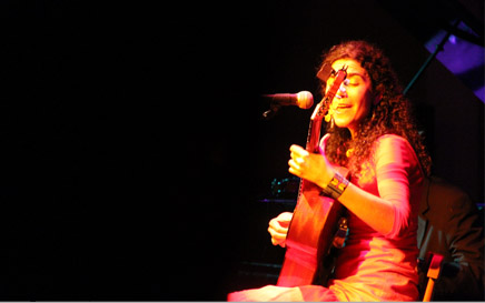 Lanzamiento, Puñado de tierra